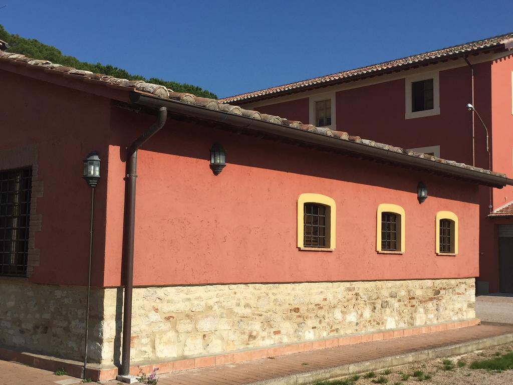 Rosso Porpora Villa Colle Umberto  Exterior foto