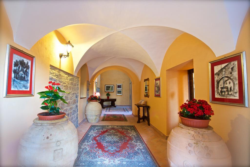 Rosso Porpora Villa Colle Umberto  Exterior foto