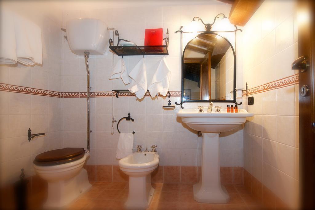 Rosso Porpora Villa Colle Umberto  Exterior foto