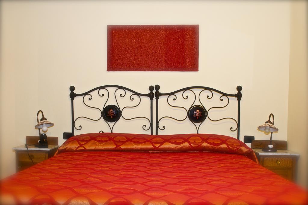 Rosso Porpora Villa Colle Umberto  Exterior foto
