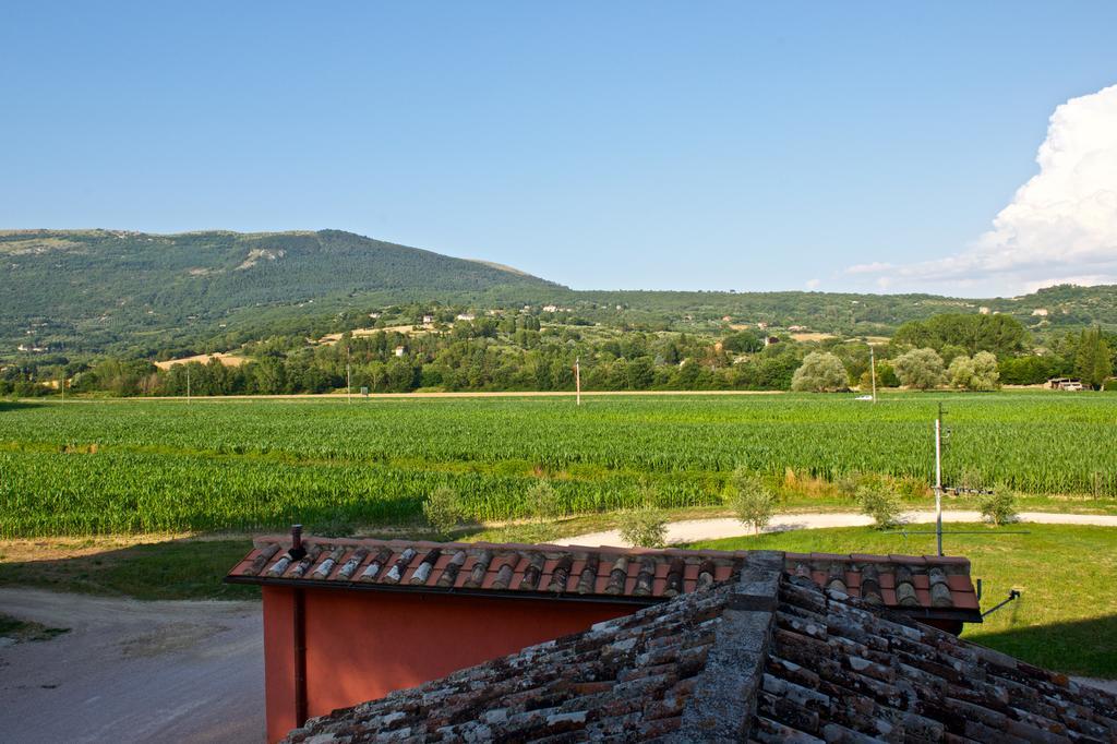 Rosso Porpora Villa Colle Umberto  Exterior foto