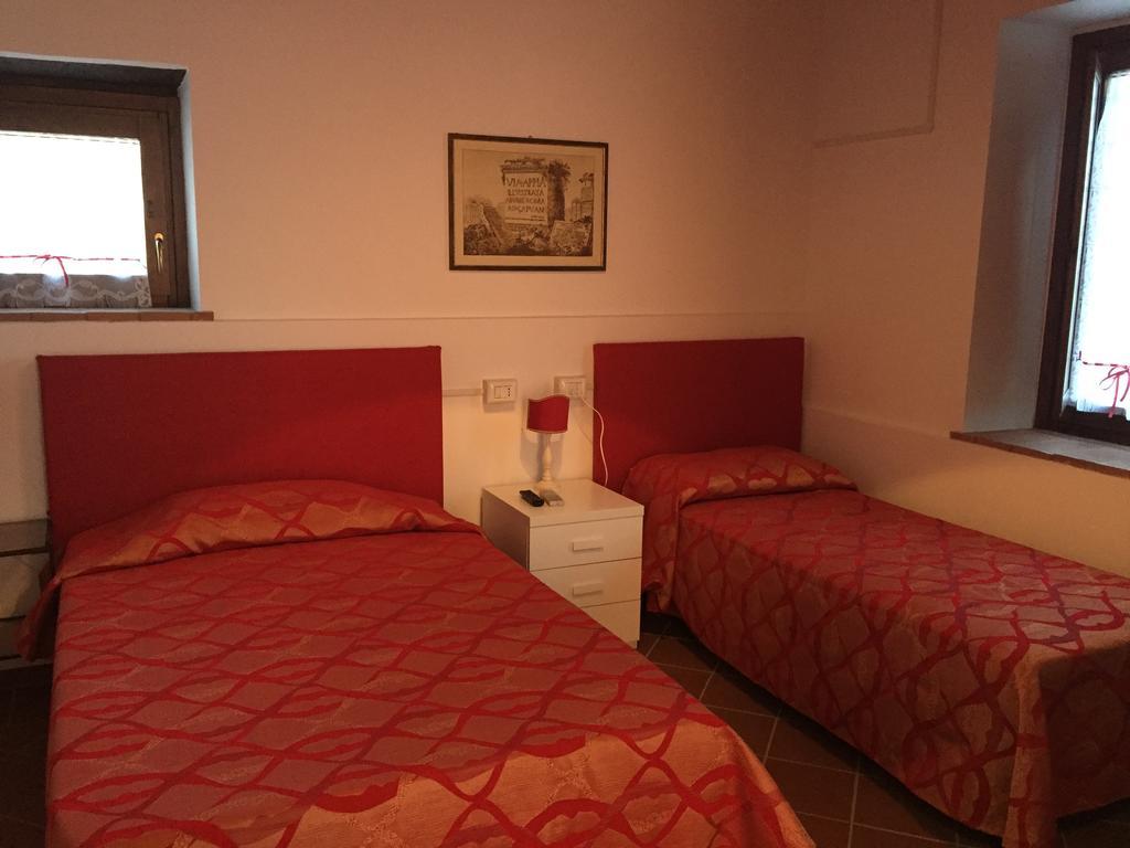 Rosso Porpora Villa Colle Umberto  Exterior foto